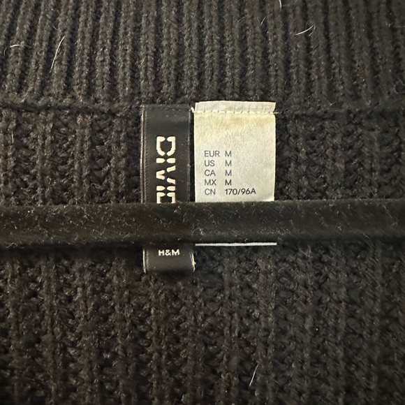 HM ribbed V neck sweater vest - Picture 2 of 3